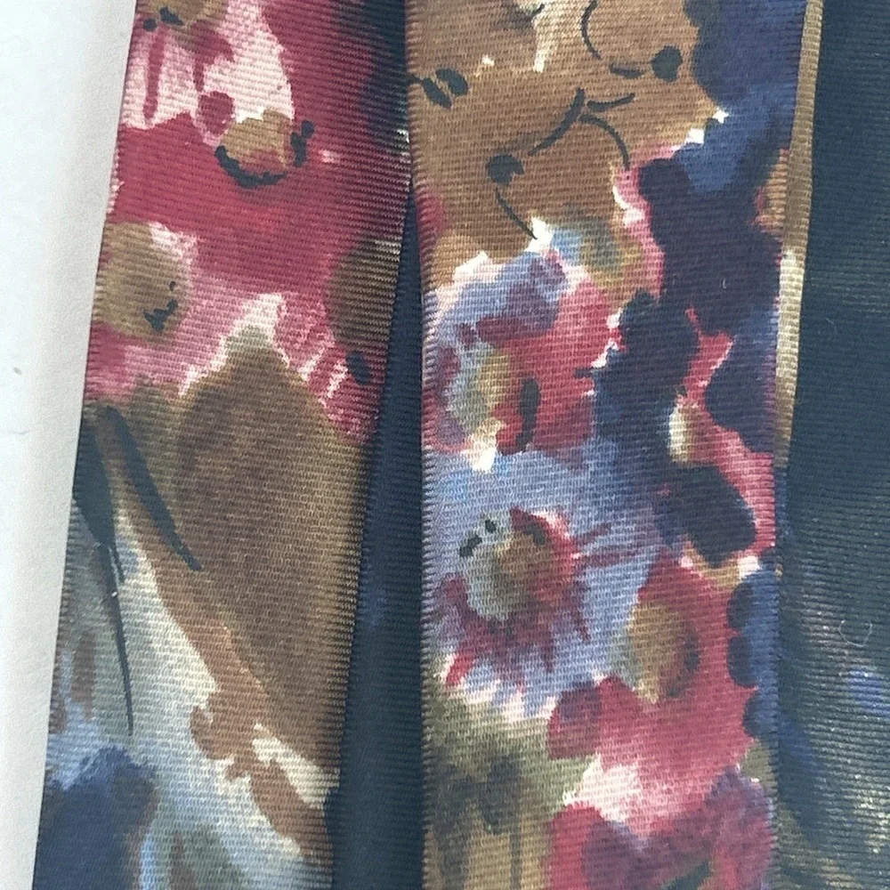 Vintage Navy Blue Italian Silk Tie L'Atelier Floral Abstract Made In USA